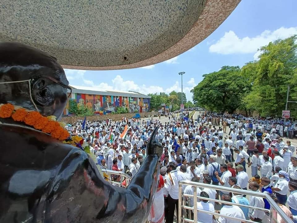 वर्धा : डॉ. बाबासाहेब आंबेडकर के सन्मान में लाखों लोगों का आंदोलन