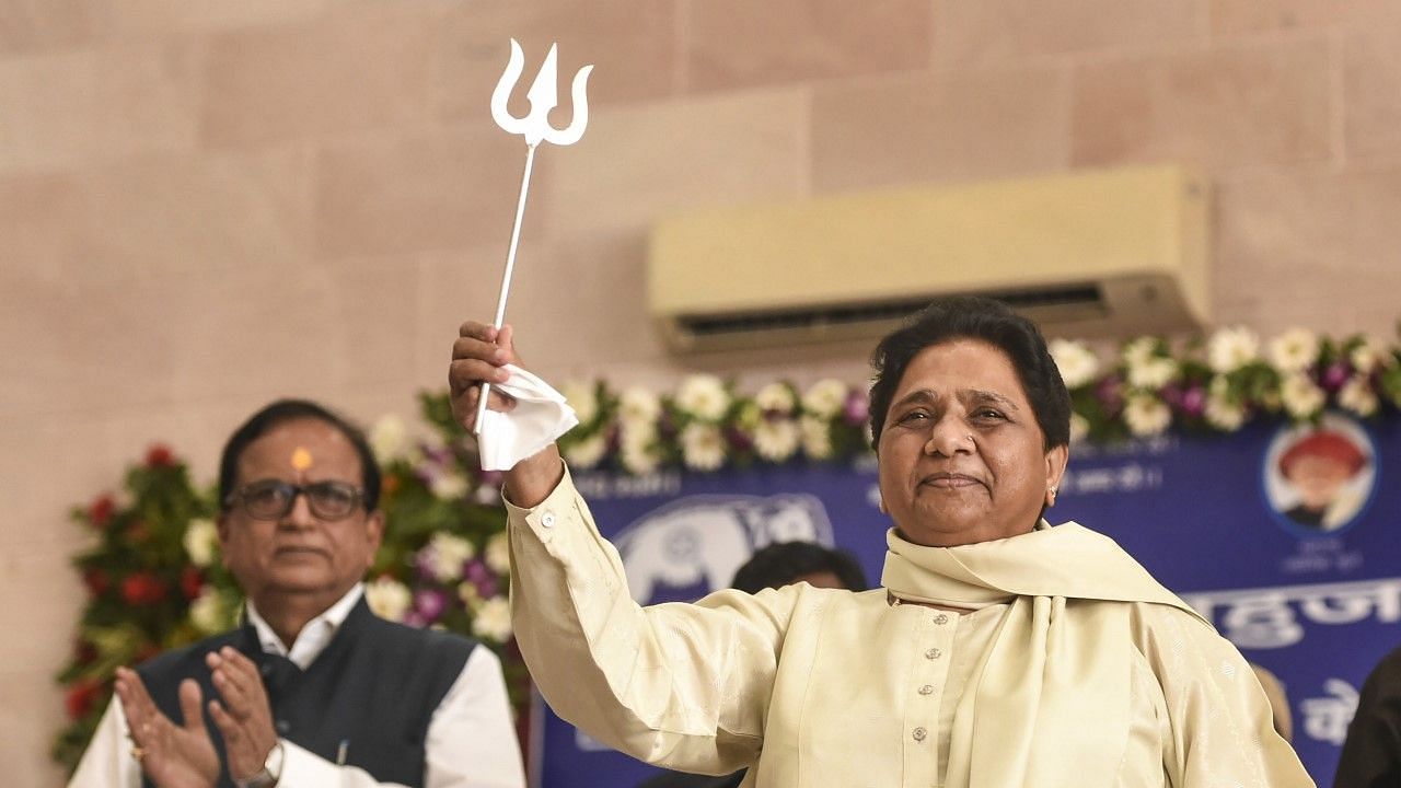 सतीश चंद्र मिश्रा BSP में साइडलाइन, राजनीतिक उलटफेर का अंदेशा