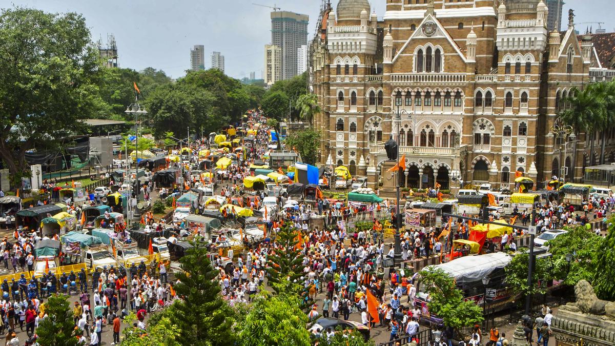 मराठा आरक्षण जीत की ओर अग्रसर, जीआर जारी हुआ तो खत्म होगाआंदोलन : मनोज जरांगे