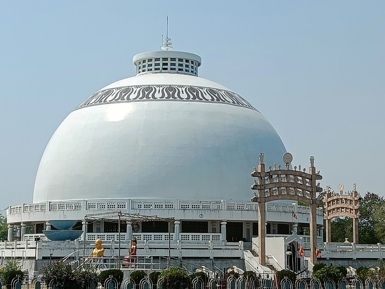 धम्म चक्र प्रवर्तन दिन के काम की धीमी गति से अनुयायियों में आक्रोश
