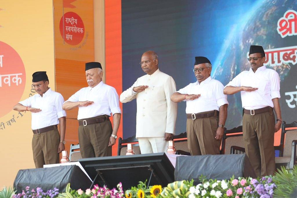 हमें मनुस्मृति नहीं भीमस्मृति चाहिए ; RSS के समारोह पूर्व राष्ट्रपति रामनाथ कोविंद बोले