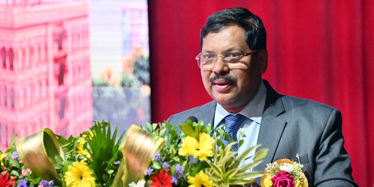 सुप्रीम कोर्ट CJI भूषण गवई पर जूता फेंकने की कोशिश, CJI ने कहा-इन चीजों से मुझे फर्क नहीं पड़ता।