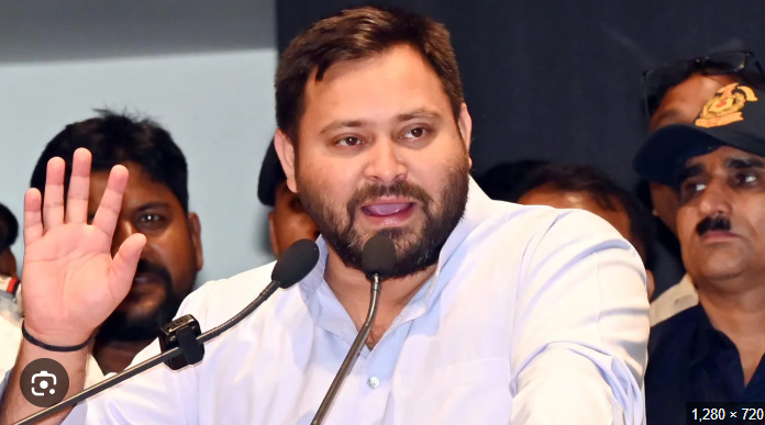 बिहार के हर घर में एक को सरकारी नौकरी का वादा … तेजस्वी यादव का बड़ा ऐलान