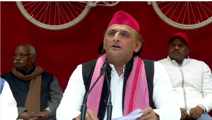 मुस्लिम वोट को लेकर U.P में खींचतान.. बिहार चुनाव के बाद क्यों BJP पर बरसे अखिलेश यादव