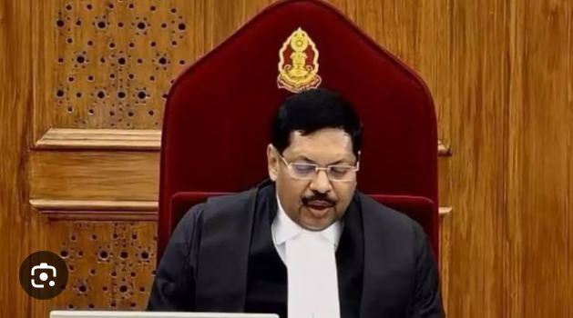 दिल्ली AQI पर CJI गवई की बेंच ने पंजाब और हरियाणा से पराली पर मांगा जवाब