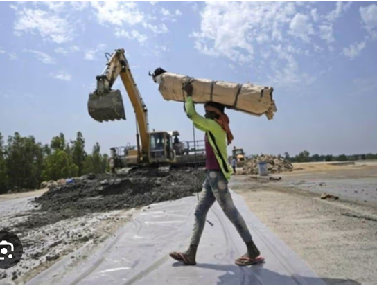 भारत में चार नए लेबर कोड लागू; 29 पुराने कानून खत्म, श्रम ढांचा पूरी तरह बदला