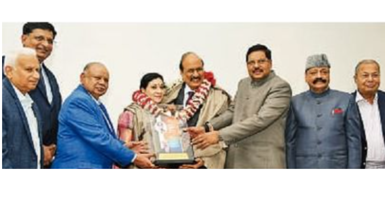 पूर्व सीजेआई गवई ने डॉ. चंद्रशेखर मेश्राम को प्रदान किया मातृवादी फाउंडेशन का डॉ. आंबेडकर स्मृति पुरस्कार